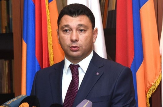 Այս փուլում Տարոն Մարգարյան-Նիկոլ Փաշինյան բանավեճի սցենար չենք քննարկում. Է. Շարմազանով