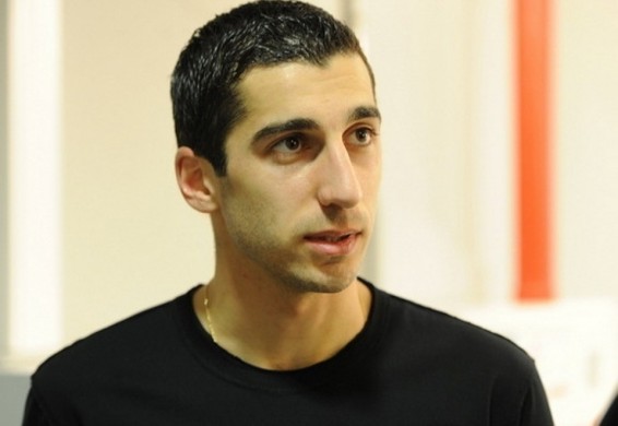 Ես մտքերով իմ հայրենակիցների հետ եմ. Հենրիխ Մխիթարյան