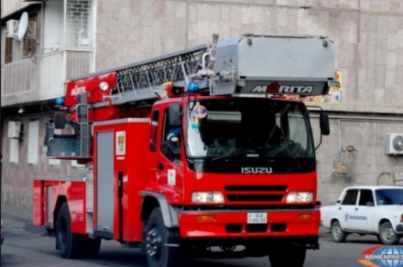 Հրդեհ` Արմավիր քաղաքում. դեպքի վայր է մեկնել ԱԻՆ 2 մարտական հաշվարկ