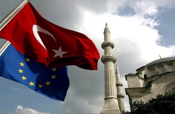 Թուրքիայի հարցով ԵԽ զեկուցողը կոչ է արել դադարեցնել ԵՄ անդամակցության շուրջ բանակցությունները