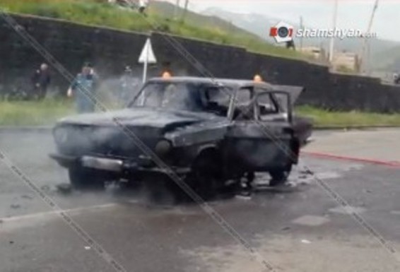 Video.Գազ 2410 մակնիշի ավտոմեքենայում հրդեհ է բռնկվել. վարորդը հոսպիտալացվել է. Shamshyan.com