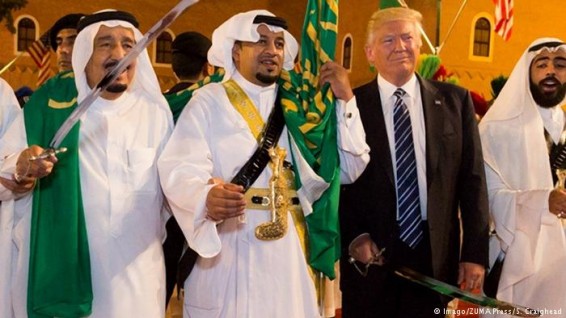 Танец с саблями и бряцание оружием Трампа