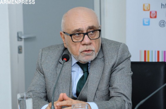 Թրամփը փորձում է ներքին ձախորդությունները ծածկել արտաքին քաղաքական հաջողություններով. Արման Նավասարդյան