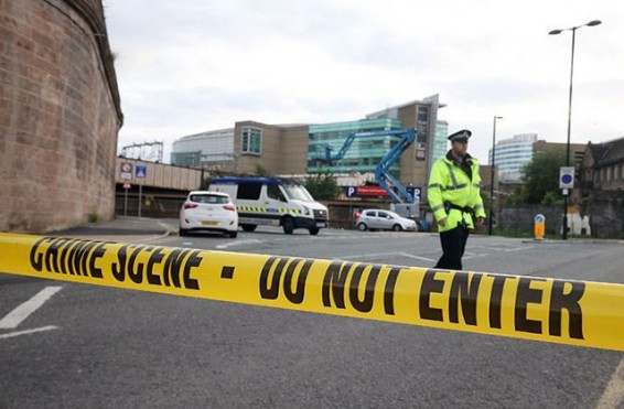 Ռումբերի վնասազերծման խումբը ժամանել է Մանչեսթերի քոլեջի մոտ