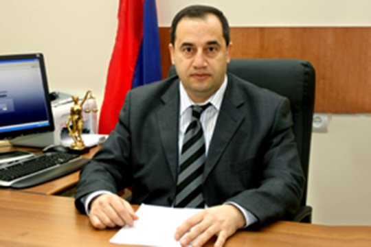 Միլիոնատեր դատավորը