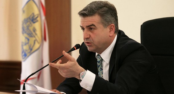 Կարեն Կարապետյանը՝ «անթրաշ», «չստիկներով», Երևանյան լիճը Սևան ներկայացնող տաքսու վարորդների մասին