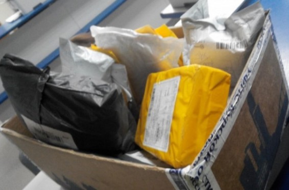 2017թ. առաջին եռամսյակում «Արցախփոստ» ՓԲԸ-ն աշխարհի տասնյակ երկրներից ստացել, մշակել և բնակչությանն է տրամադրել 12 հազար 545 փաթեթ և ծանրոց