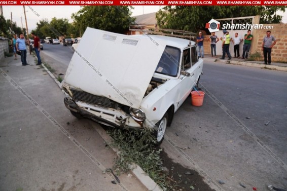 Արարատի մարզում բախվել են ավտոմեքենան և կվադրացիկլը, որի վրա գտնվող 3 երեխաներից 2-ը մահացել են