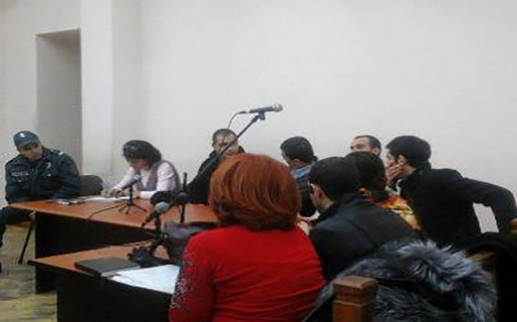 Վճռաբեկը մերժել է ոստիկանների նկատմամբ բռնություն կիրառելու մեջ մեղադրվողի պաշտպանի բողոքը