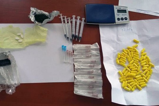 «Վանաձոր» ՔԿՀ հսկիչ անցագրային կետի ետնամասից արգելված դեղահաբեր են հայտնաբերվել