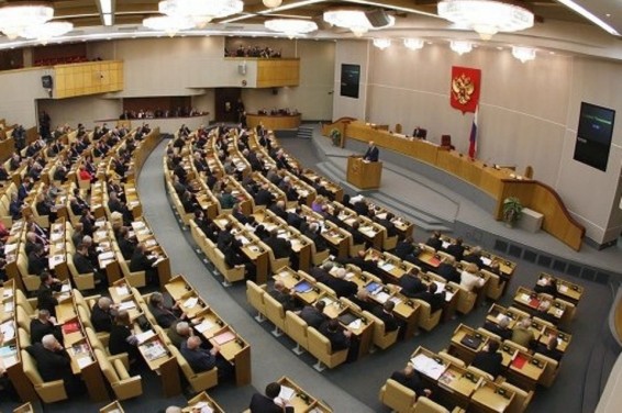 Дума разрешила гражданам Киргизии работать в РФ водителями на основании национальных прав