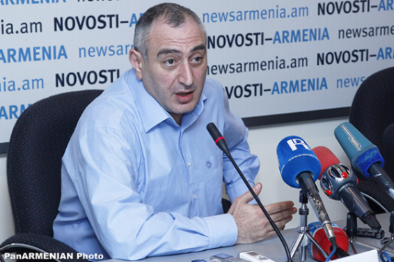 Բացառիկ ազնիվ էր. Կարեն Քոչարյանը՝ ՀՀ Նախագահի հարցազրույցի մասին