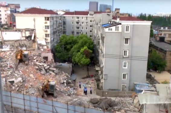 Video. Շանհայում շենքի փլուզման հետևանքով 5 մարդ է մահացել