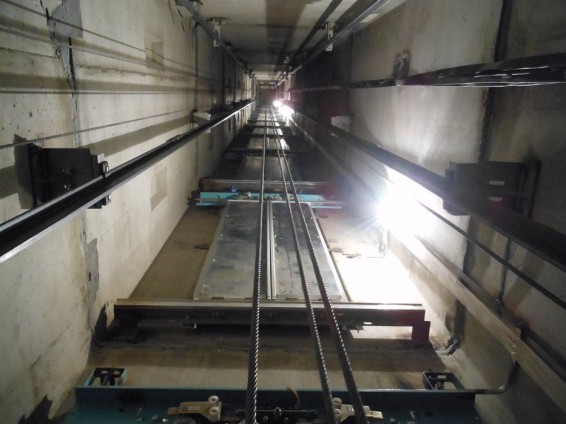 Երևանում վերելակի ճոպանները պոկվել են. ԱԻՆ