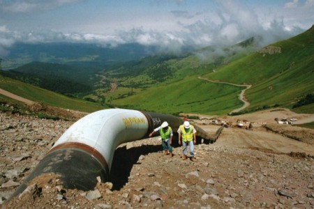 Российские войска захватили часть нефтепровода Баку-Супса: МИД Грузии