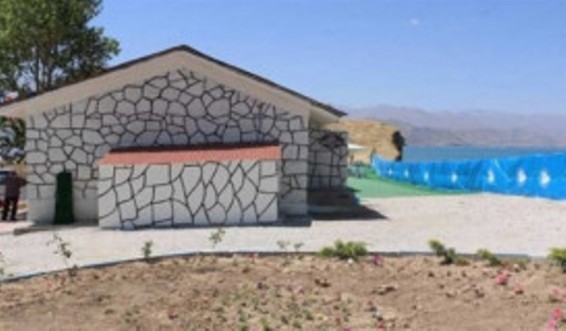 Վանի հայկական գերեզմանոցի տեղում բացված հասարակական լողափը փակվել է. Ermenihaber