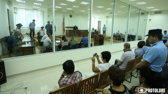 Жирайр Сефилян отказался от услуг нового адвоката из Офиса общественного защитника Армении: скандальный суд продолжается
