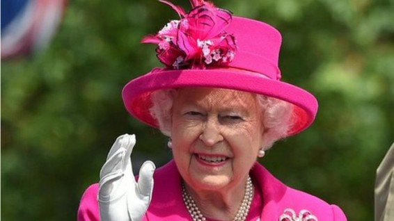 Sunday Times: Елизавета II не отречется в пользу принца Чарльза