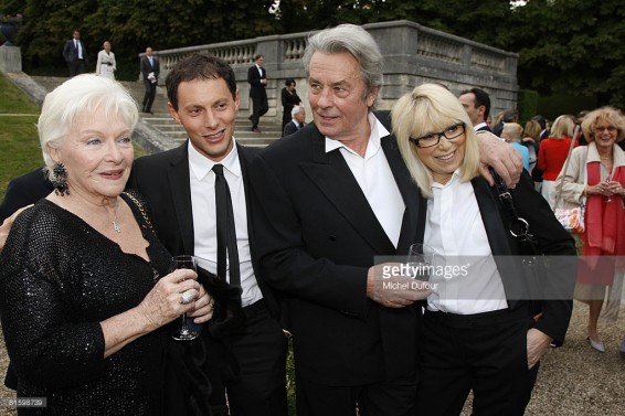 79 տարեկան հասակում մահացել է ֆրանսիացի դերասանուհի Միրեյ Դարկը