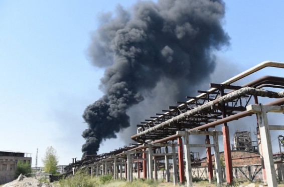 Նաիրիտում հրդեհի 3 օջախներում կրակն ամբողջությամբ մարված է, հրդեհի փոքր օջախ է մնացել միայն մի տարայում. ԱԻՆ