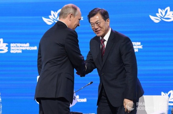 Հարավային Կորեայի նախագահը Պուտինին բամբուկից կարթ է նվիրել