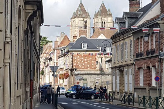 Ֆրանսիայի հյուսիսում անհայտ անձիք կրակել են 4 հոգանոց ընտանիքի վրա. կան զոհեր